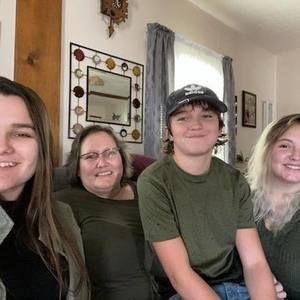 Meet your Posher, Kelli